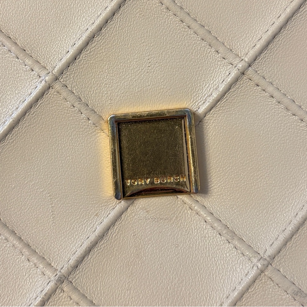 Tory Burch Fleming Used Soft Flap Fleming Bag in New Cream w/ Dust Bag Included - Picture 11 of 12